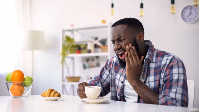 Nervio dental y dolor de muelas: causas y tratamientos
