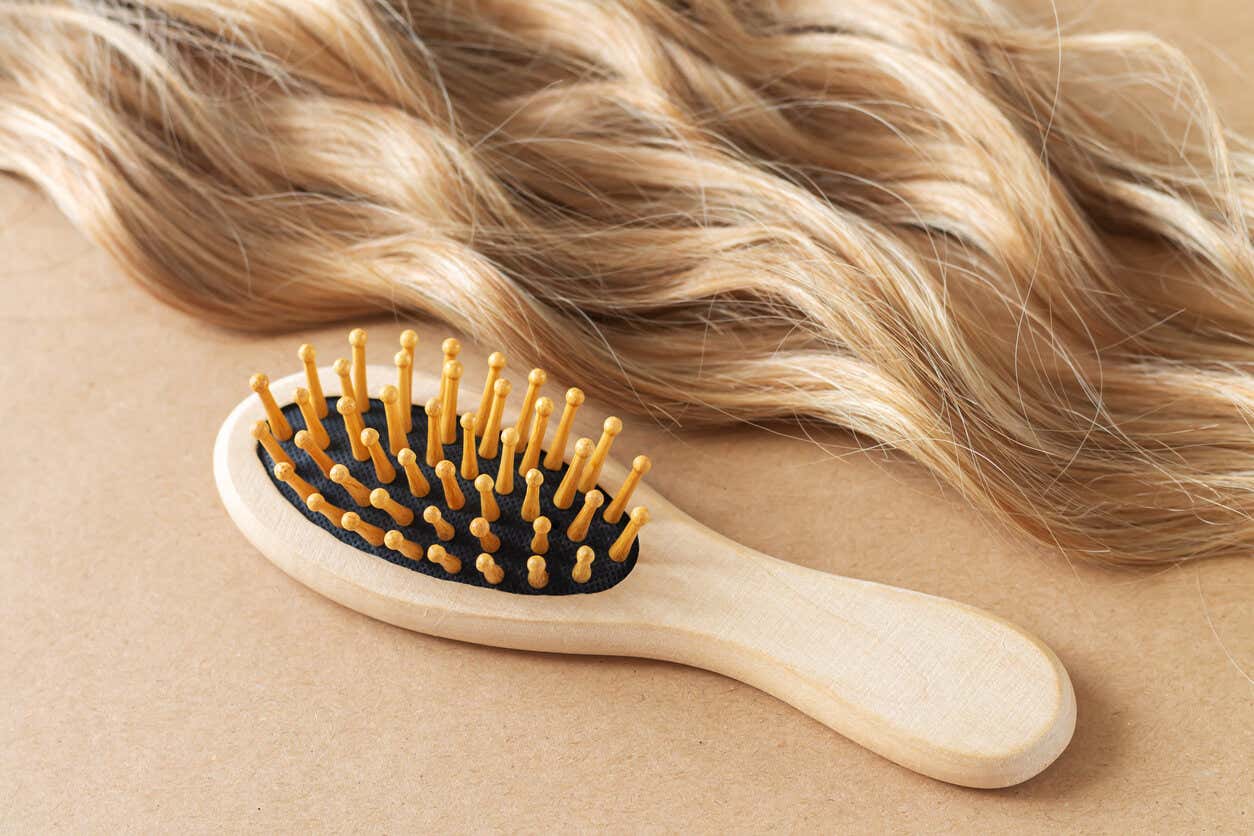 Raccomandazioni per prolungare la vita di una parrucca di capelli naturali