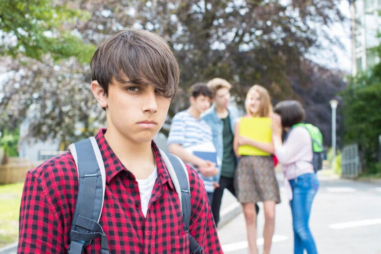 ¿Cómo ayudar a los niños a sobrellevar la presión de grupo?
