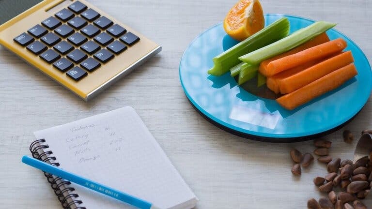 ¿Cómo calcular las calorías de los alimentos?