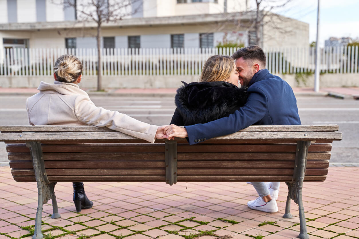 Síndrome de Fortunata: la fantasía de buscar personas casadas - Mejor con  Salud