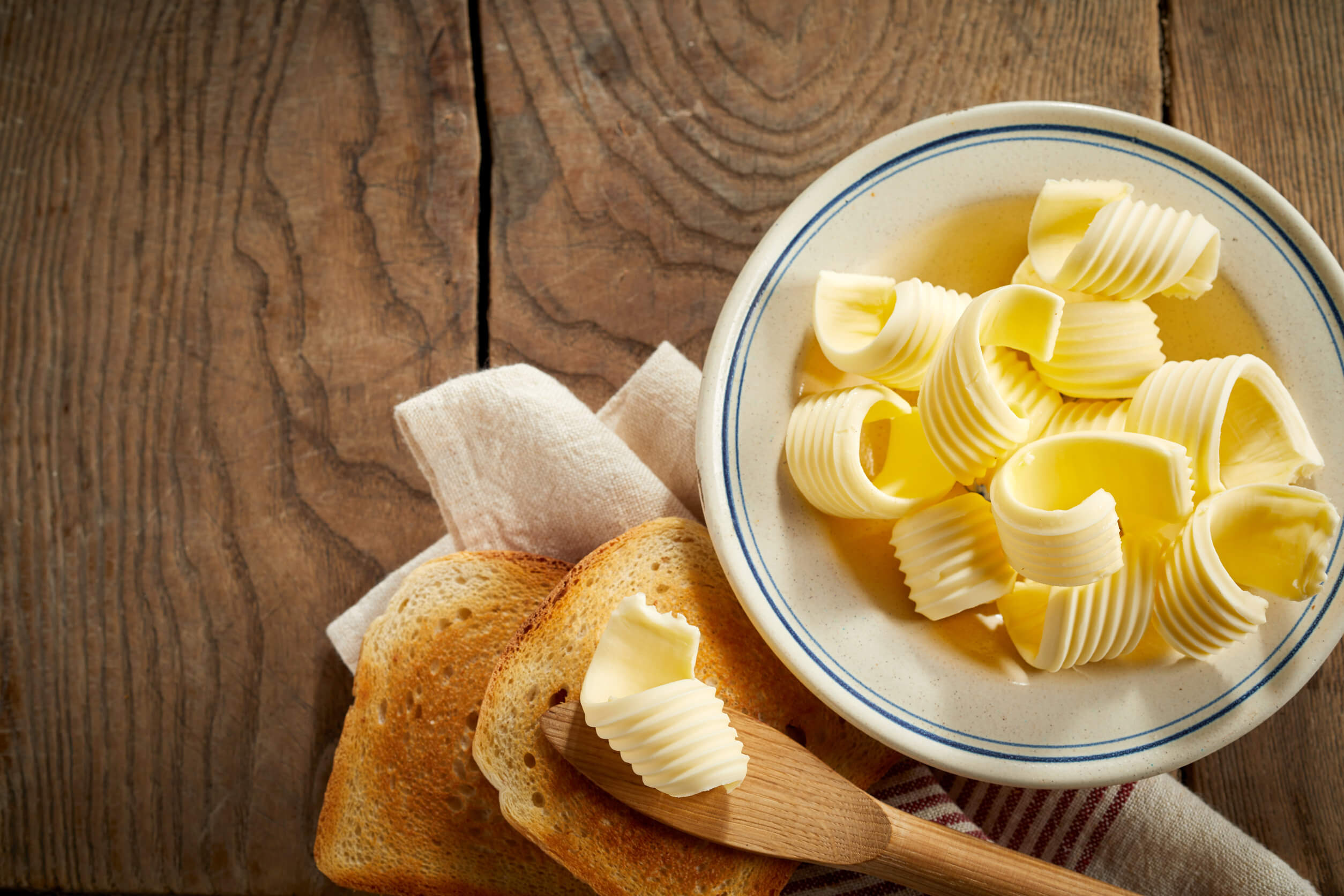Cómo preparar y usar mantequilla avellanada en casa