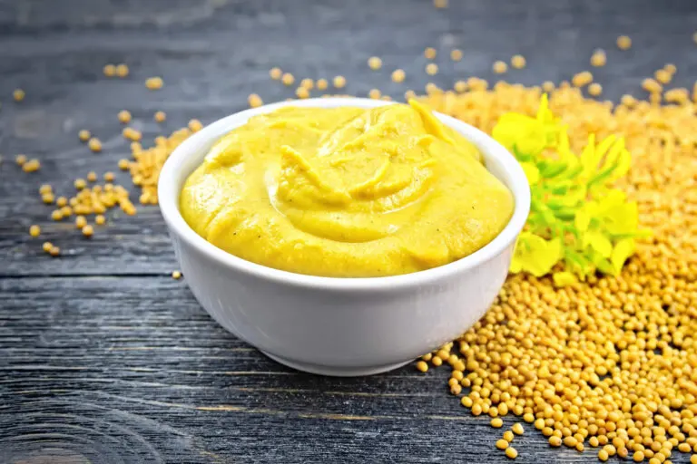 Hojas de mostaza: información nutricional y beneficios para la salud