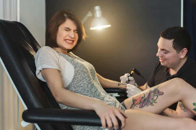 Lugares más (y menos) dolorosos para hacerse un tatuaje