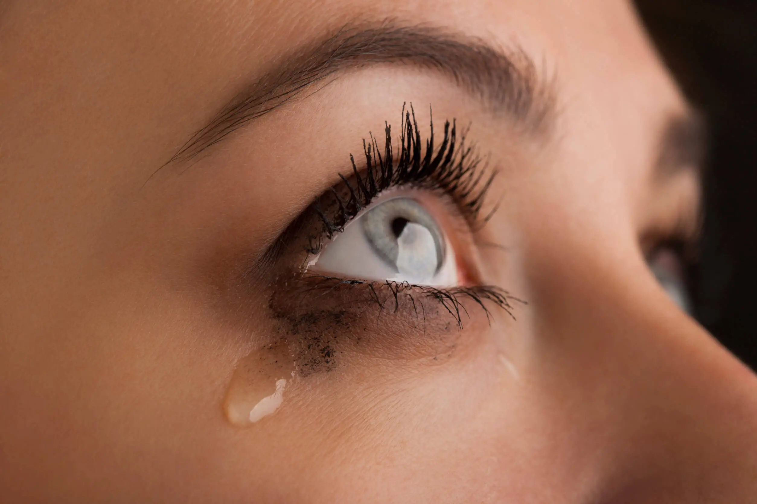 Oeil qui pleure.