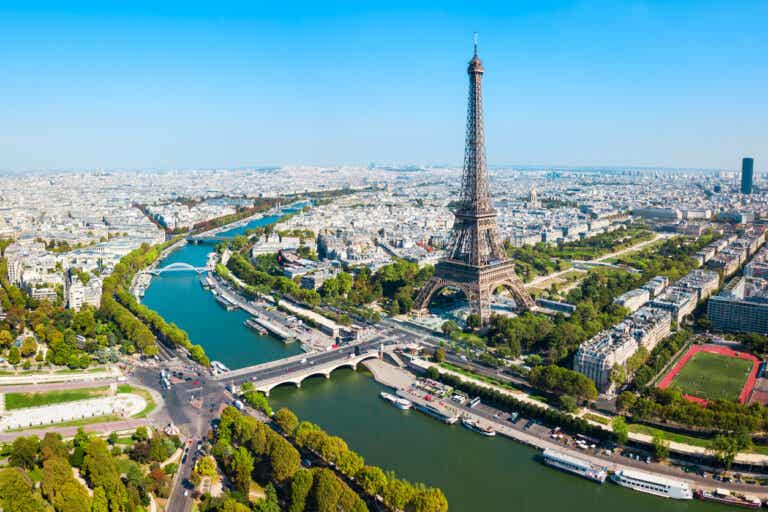 ¿Por qué la Torre Eiffel ahora es 6 metros más alta? Te contamos la razón