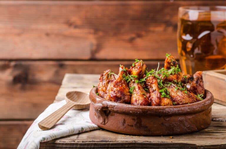 Mira las calorías y proteínas de cada corte del pollo