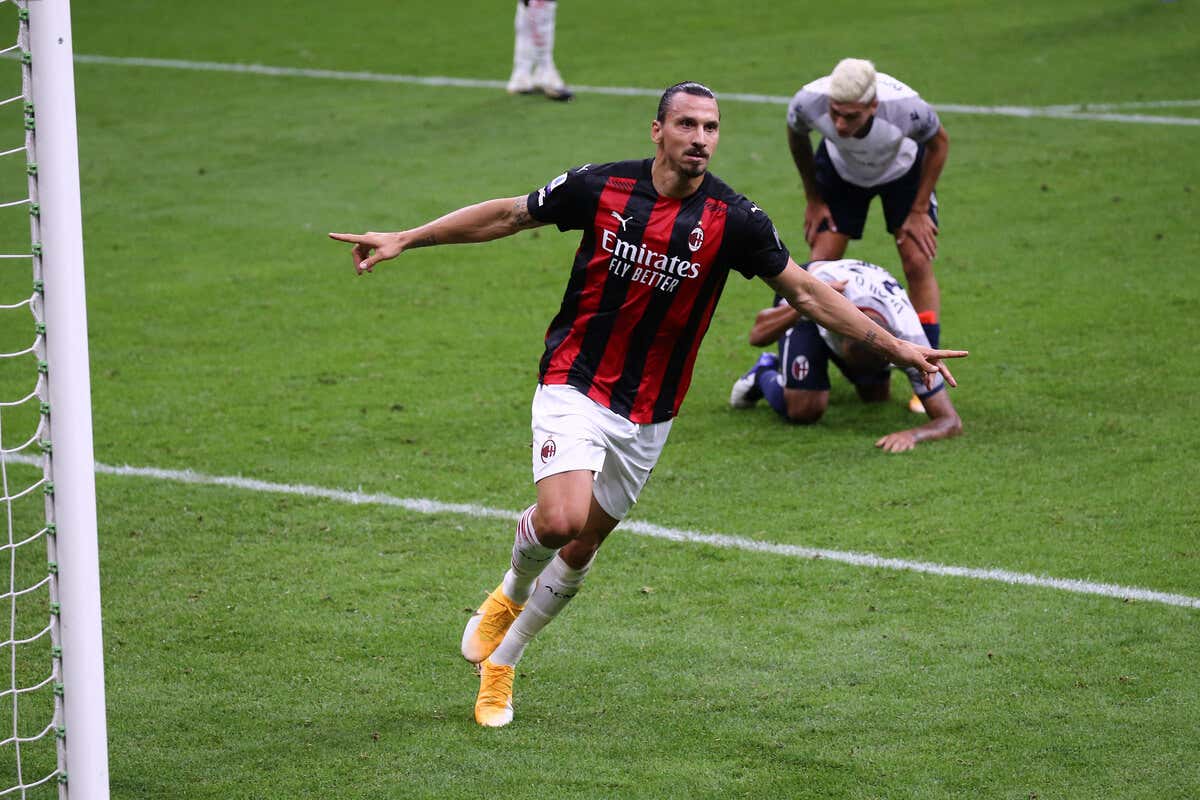 Zlatan Ibrahimovic festeja un gol para el AC Milan.
