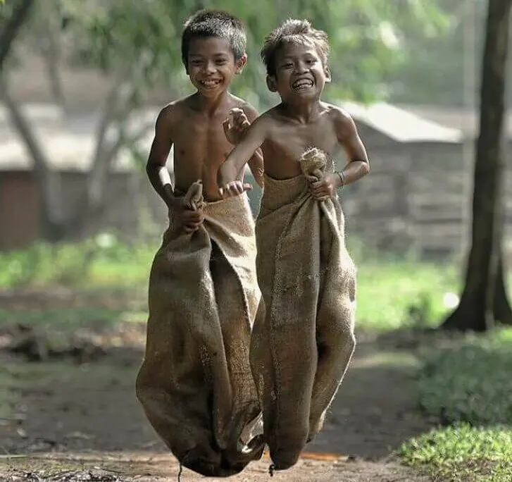 Al jugar sientes felicidad.