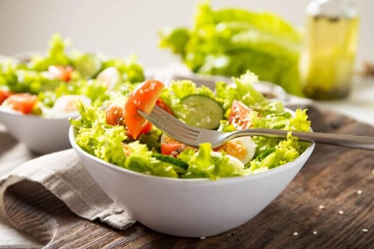 13 formas de ajustar tus hábitos alimenticios para perder peso