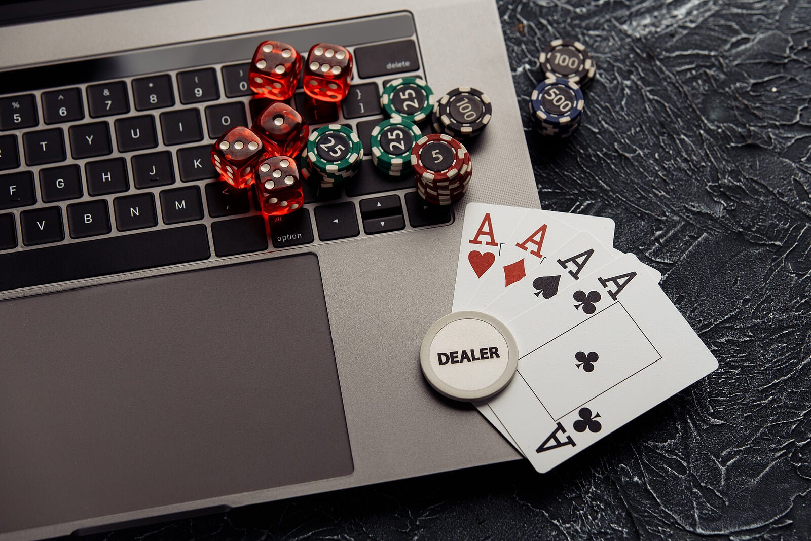 Cyber gioco d'azzardo e scommesse sportive online: in cosa consiste?