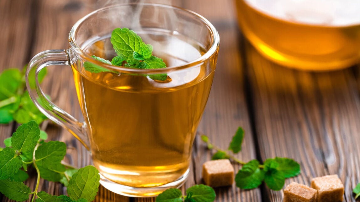 Té de hierbabuena: para qué sirve, contraindicaciones y preparación - Mejor con Salud