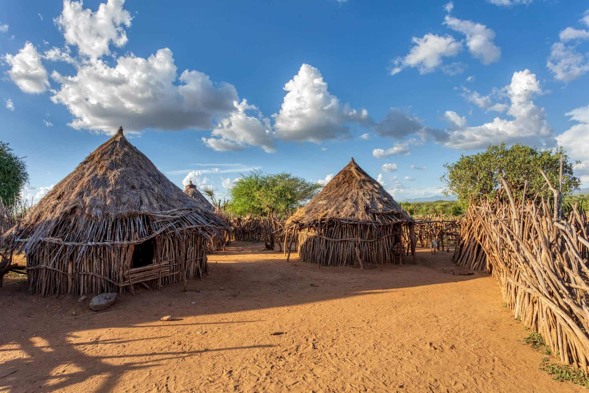 Négritude - afrikanisches Dorf mit Strohhütten