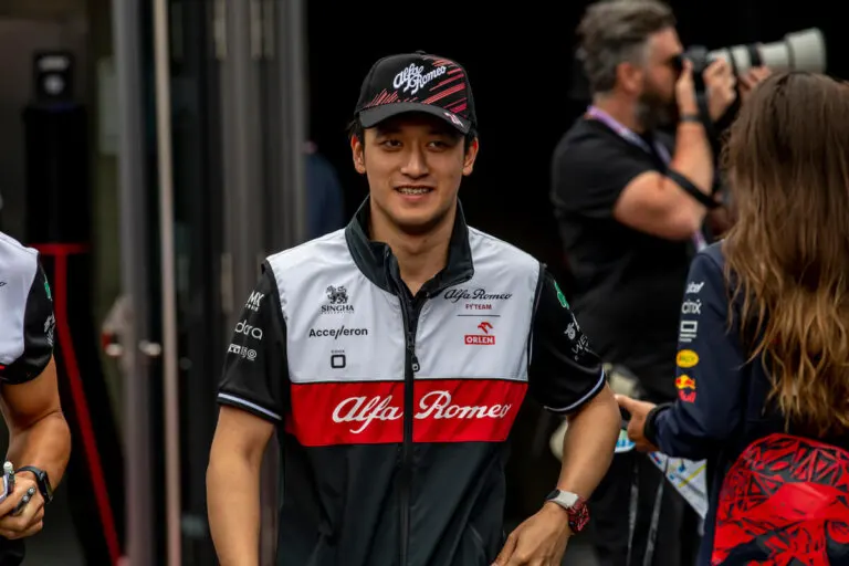 Terrible accidente de Guanyu Zhou en la F1: ¿qué consecuencias tuvo?