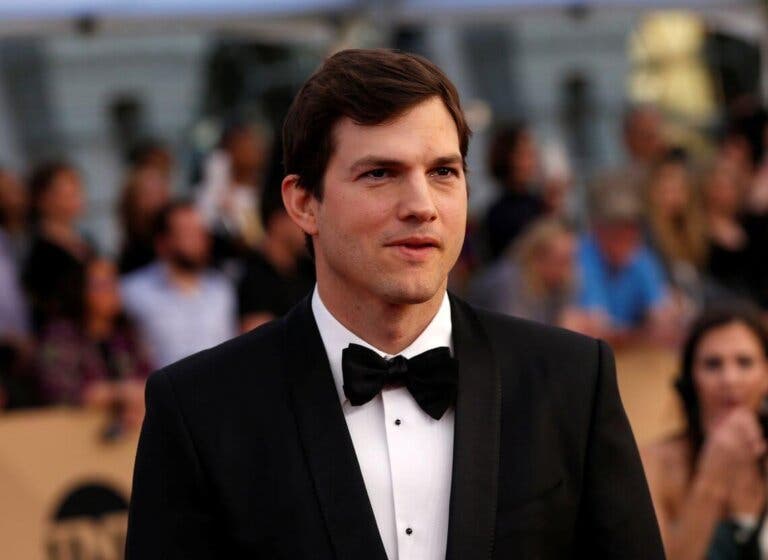 Vasculitis: la enfermedad que afectó la visión y el oído de Asthon Kutcher