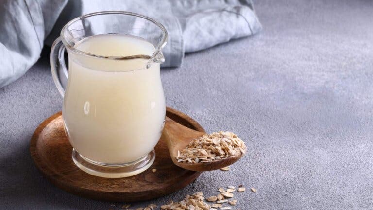 ¿Tomar leche de avena engorda? Lo que debes saber