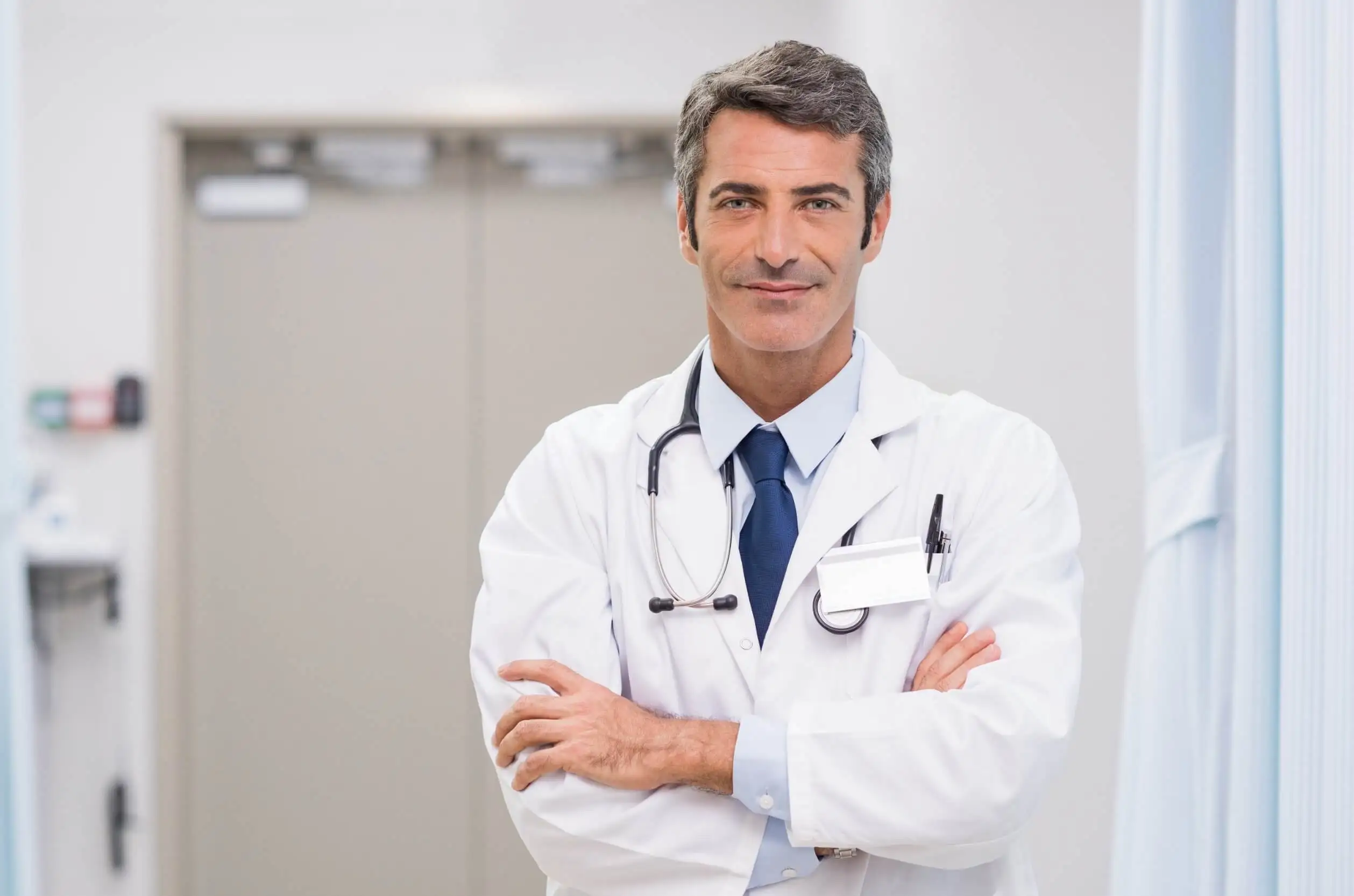 Experto en opiniones médicas basadas en al filosofía de la medicina.