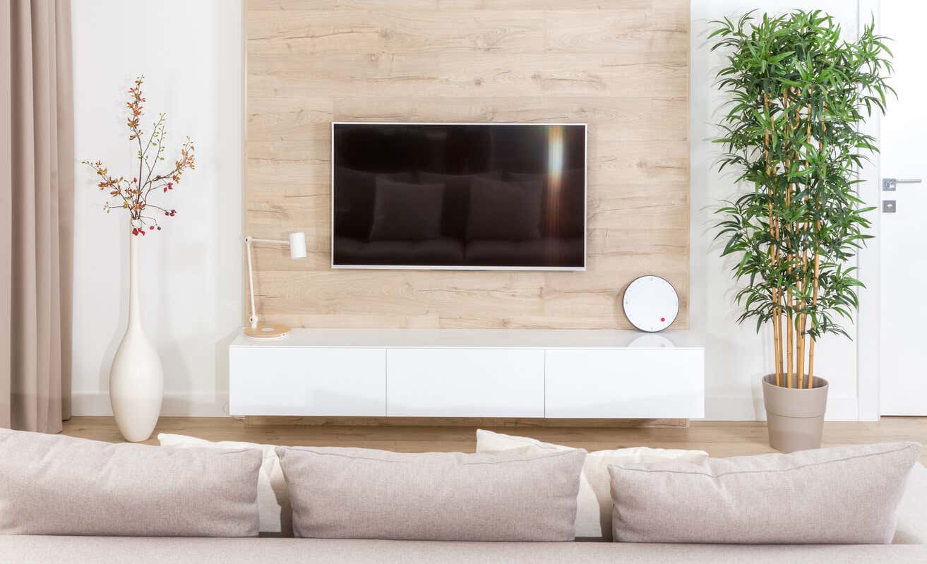  minimalist TV Wall