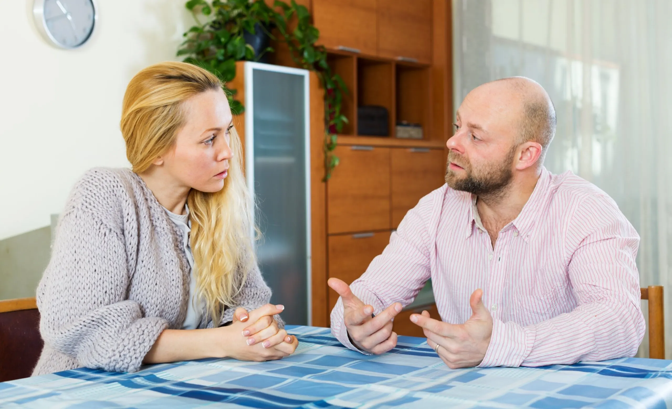 Tener una discusión con mi novio debe poder resolverse
