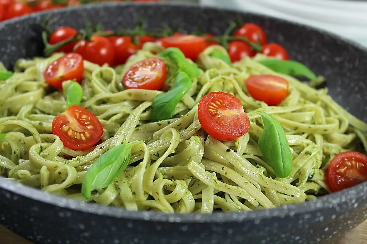 Pasta con tomate cherry