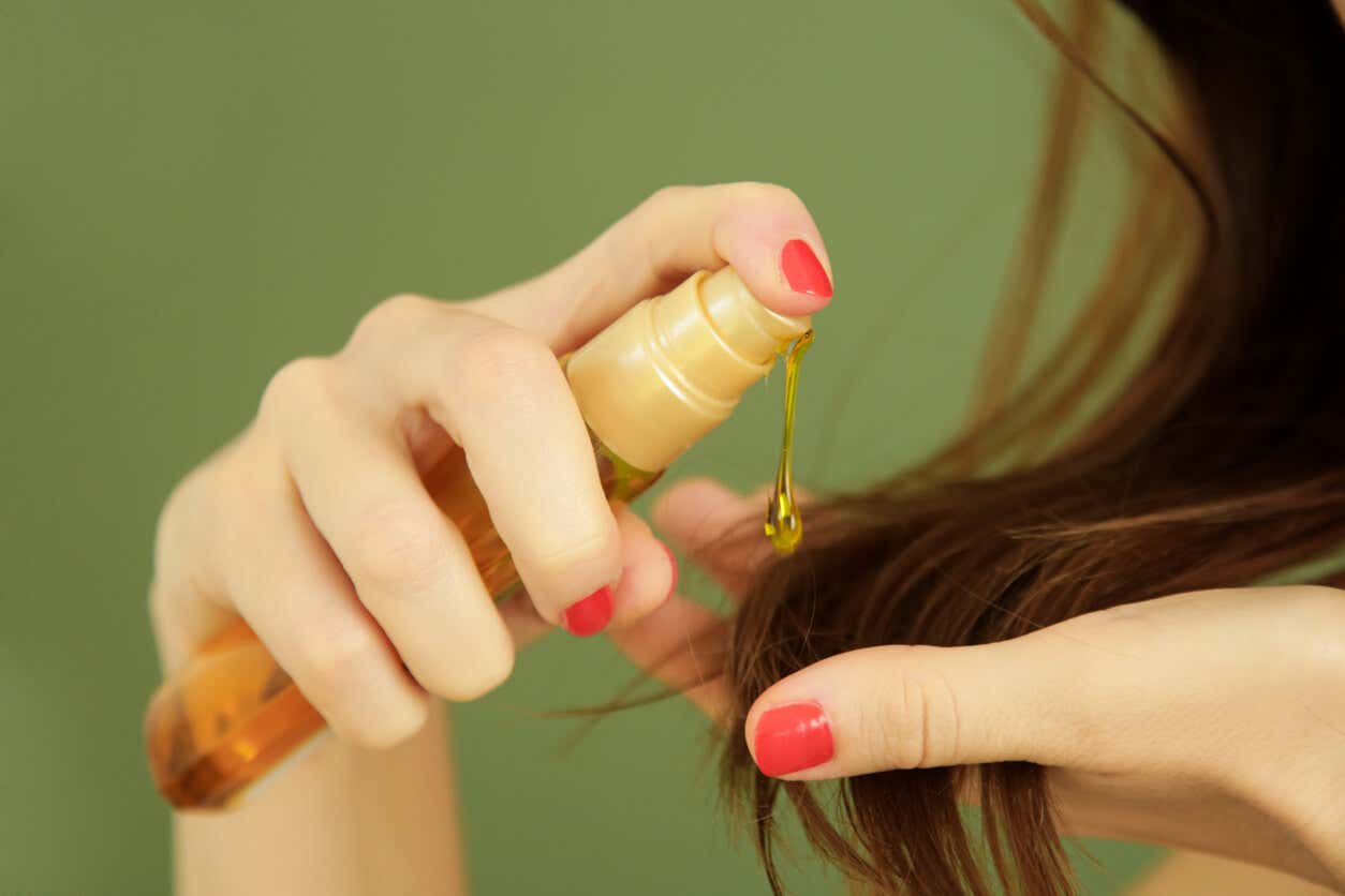 Dimeticona para el cabello: usos, posibles riesgos y alternativas