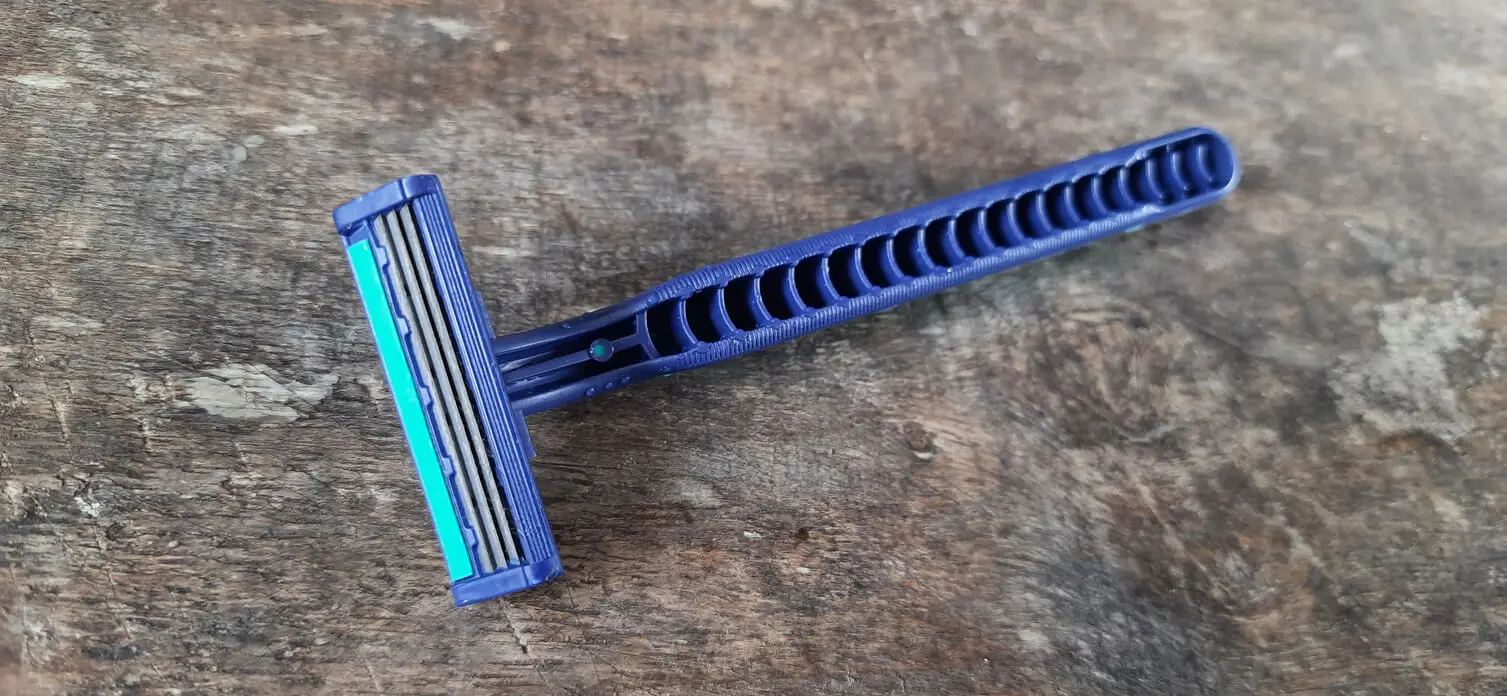 Shaving can cause itchy testicles