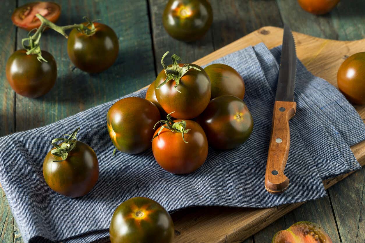 Kumato o tomate negro: nutrientes y características