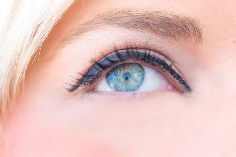Injerto de cejas: qué es y cuáles son sus ventajas
