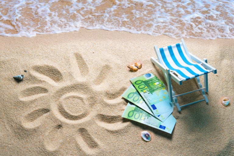 9 consejos para cuidar tus finanzas en tiempo de vacaciones