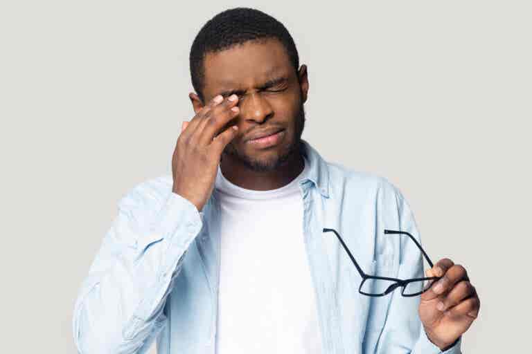 ¿Qué es la migraña oftalmopléjica?