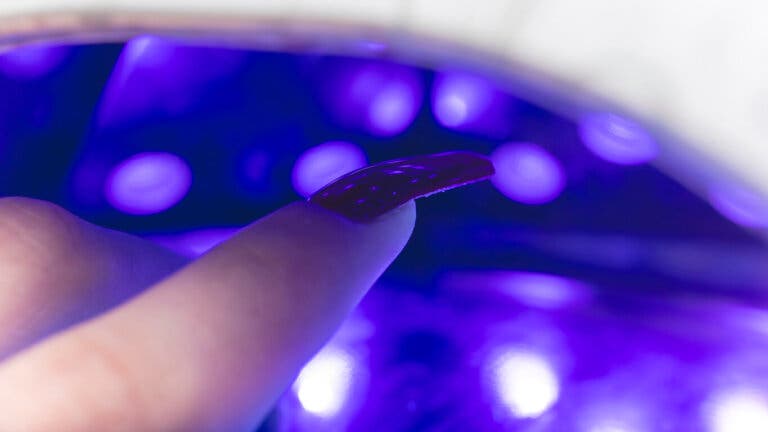 Secadores de uñas: tipos, ventajas y desventajas