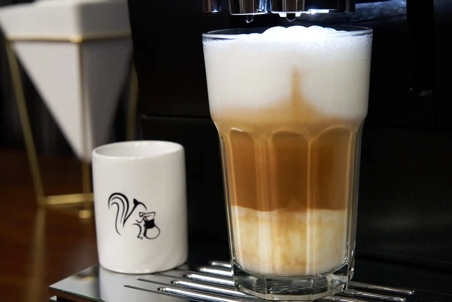 Caffè con latte vegetale.