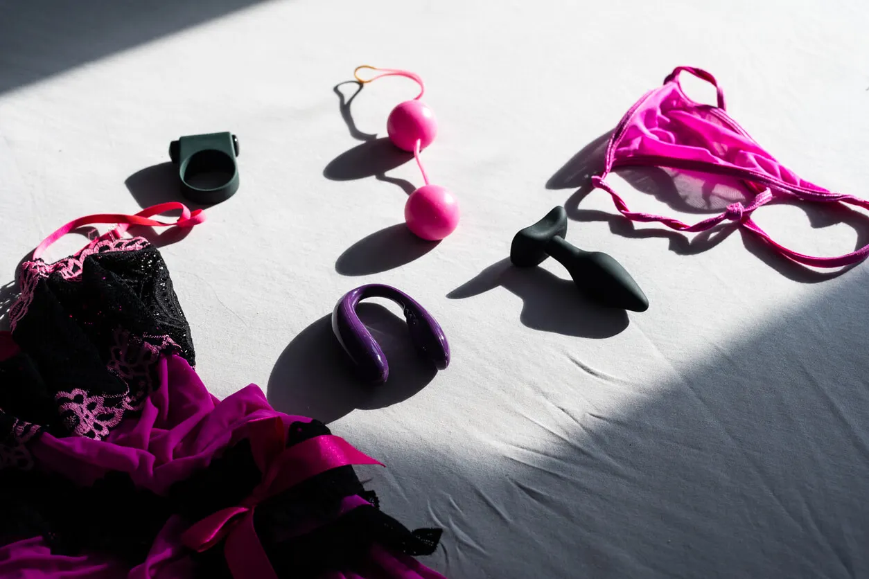Brinquedos sexuais para sexo remoto.