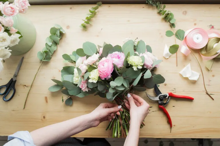 Cómo hacer un ramo de flores en casa: tutorial paso a paso