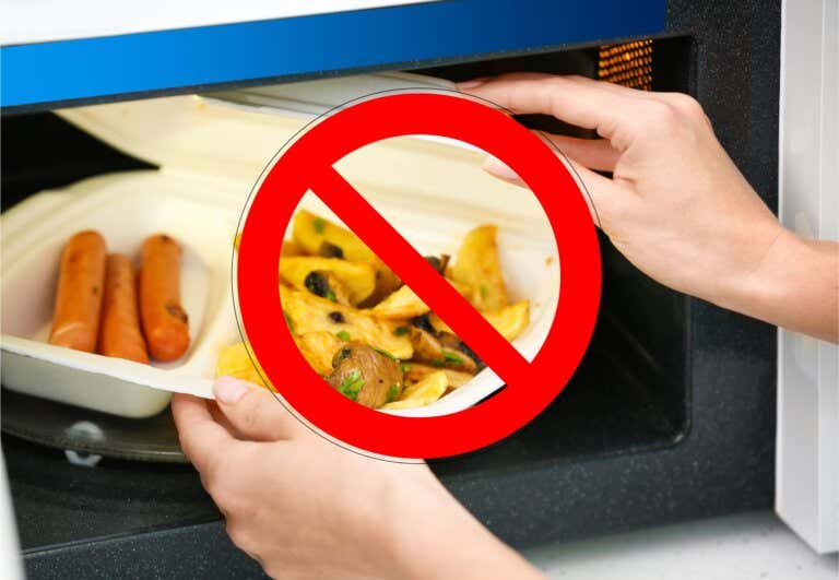 8 cosas que no deberías usar en el microondas por el bien de tu salud
