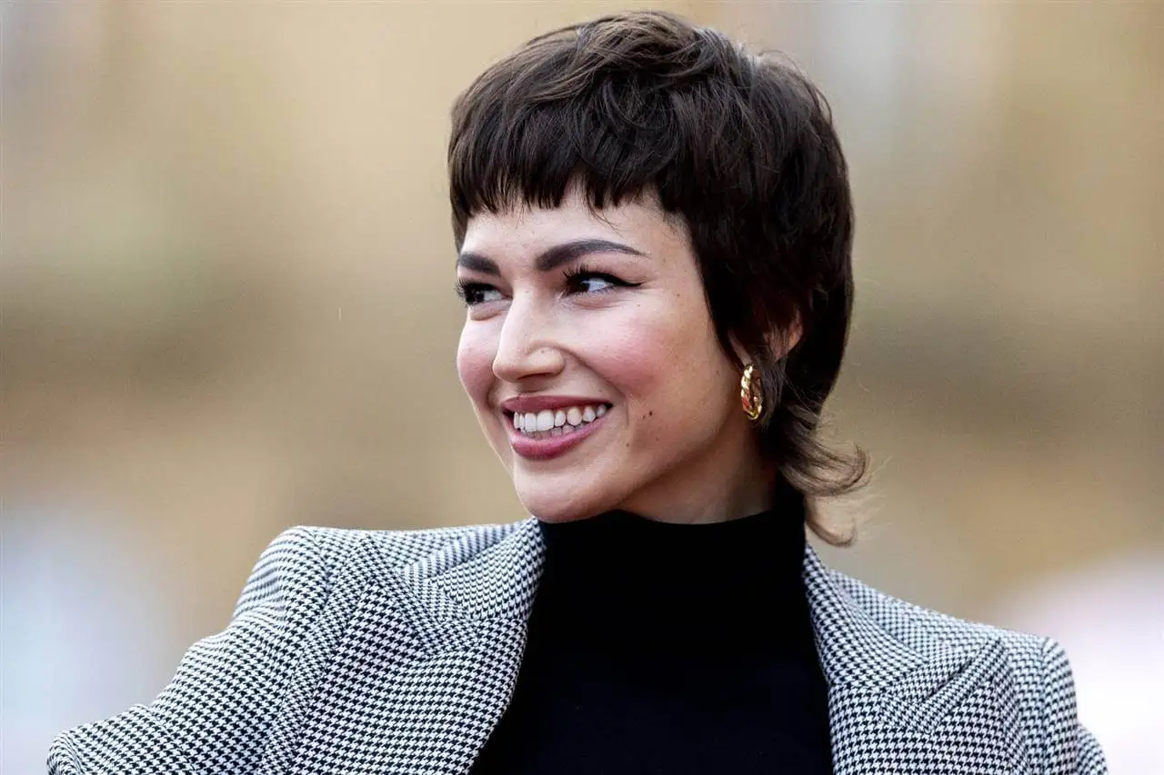 Corte de cabello mixie para mayores de 45 años