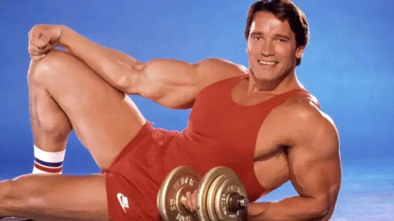 El secreto de Arnold Schwarzenegger para ganar masa muscular: el método 4-1-1