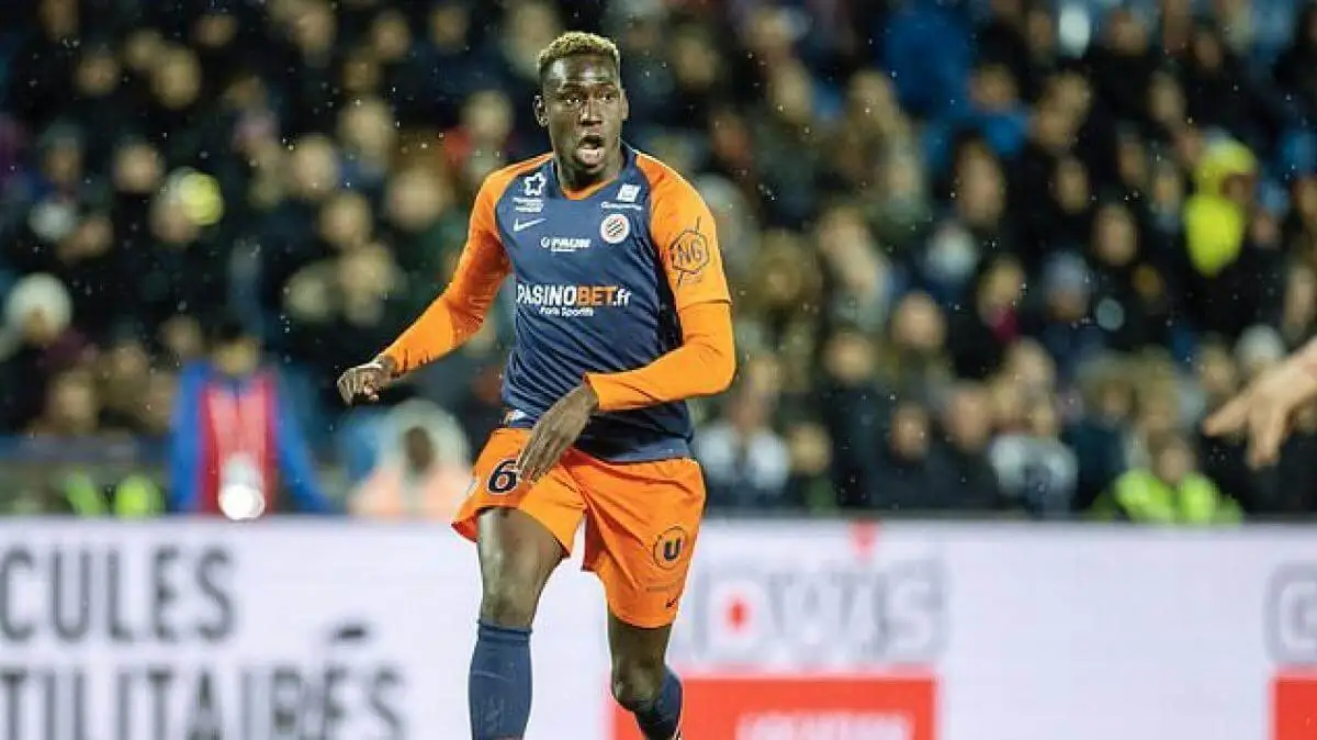 Junior Sambia.