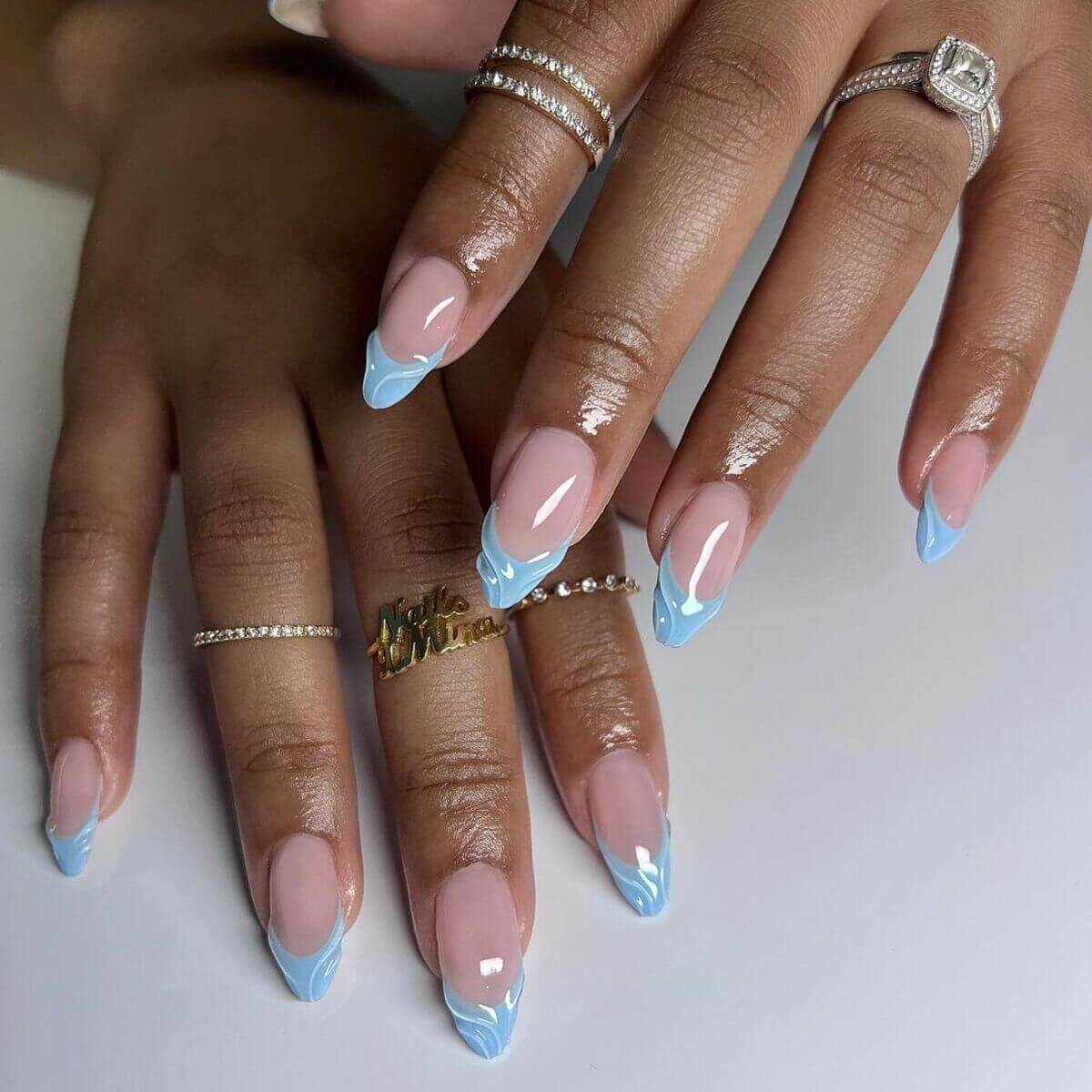 Uñas aesthetic con efecto 3D.