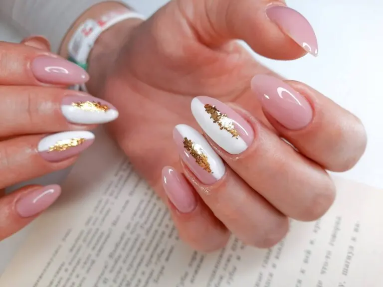 30 diseños de uñas acrílicas para todos los gustos: modernas y elegantes