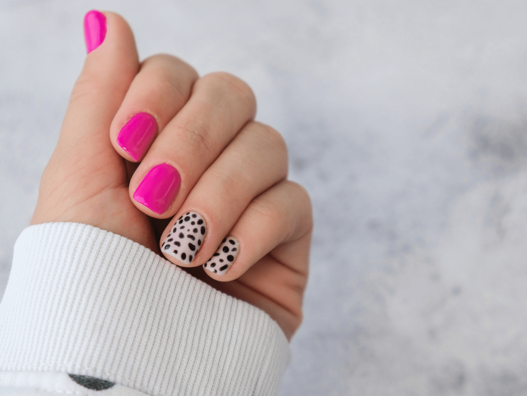 La tendencia de «Barbiecore» con «animal print», llegó para quedarse.