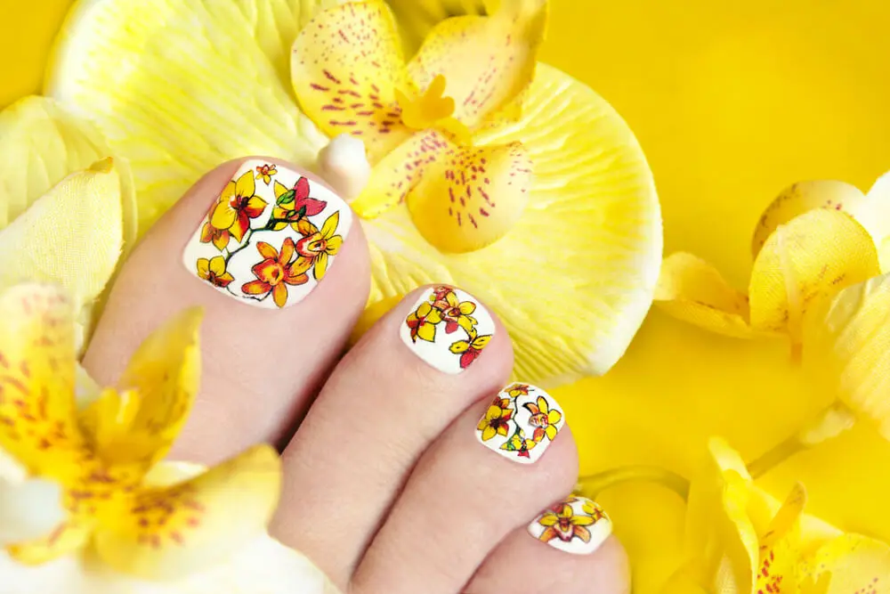 Los motivos florales siguen en tendencia.