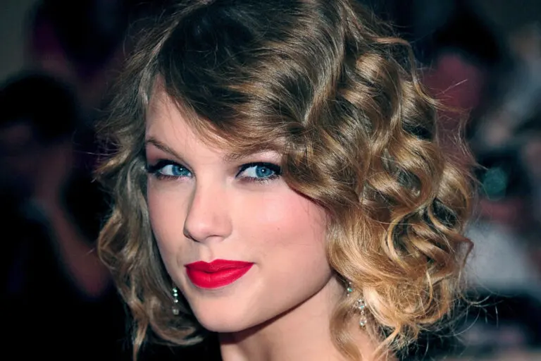 ¿Tienes el pelo corto ondulado? Prueba estos 15 cortes que son tendencia