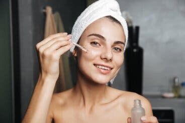 Aceite de rosas: el producto que te ayudará a conseguir un «glow skin» natural
