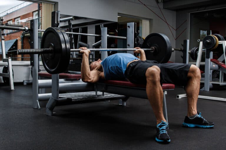 ¿Cuánto pesan las barras de gimnasio? Todos sus tipos