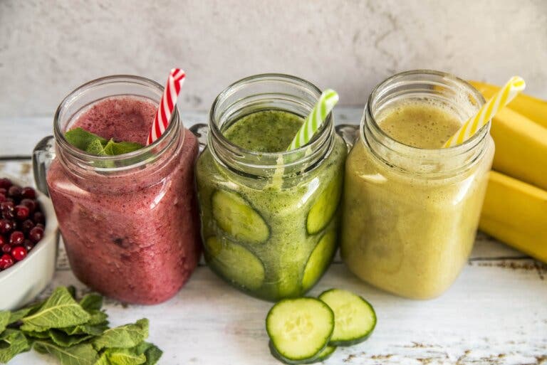 5 batidos deliciosos que ayudan a bajar de peso sin ayunos