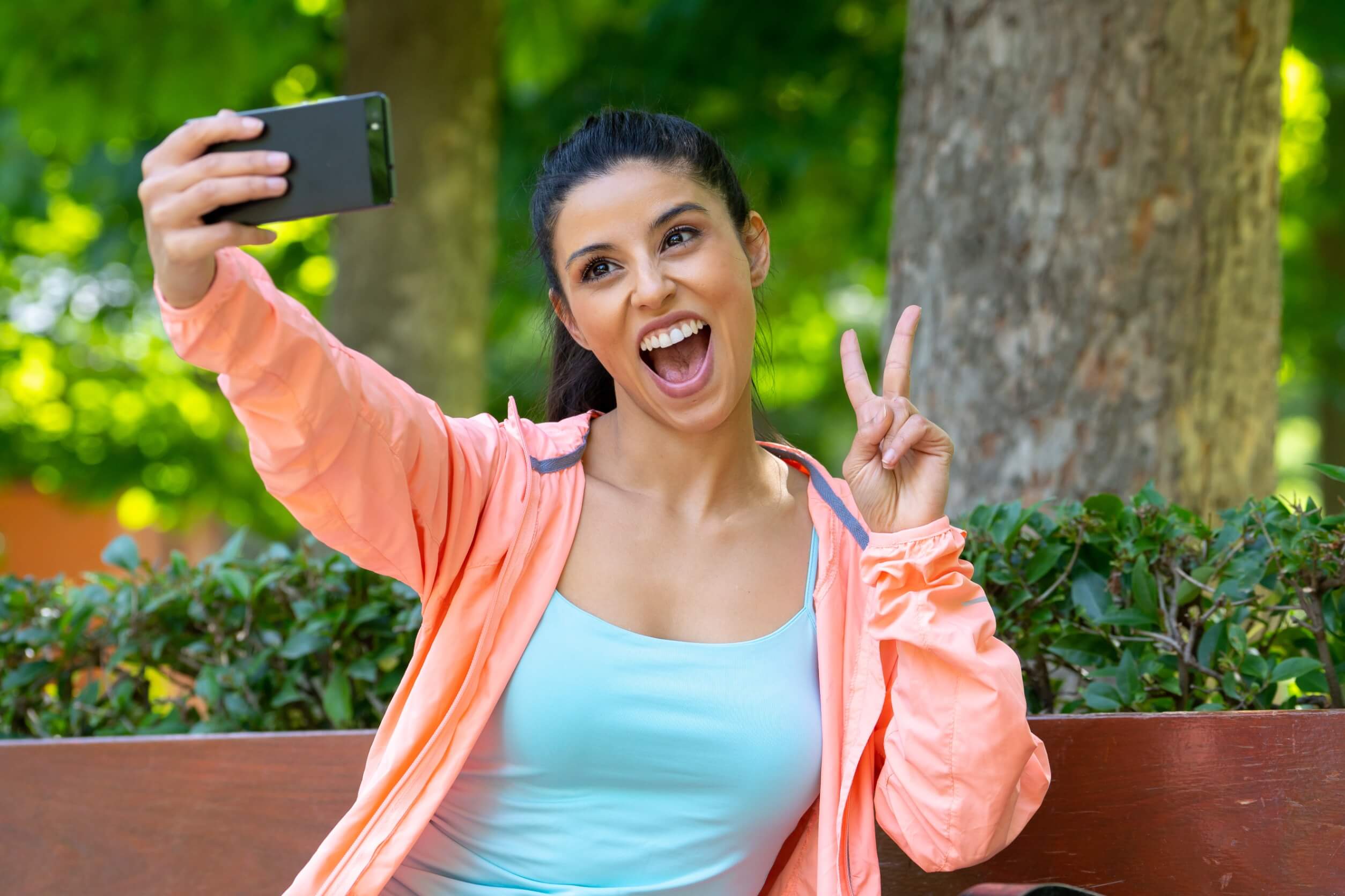 How To Always Look Perfect In Selfies And Any Photo Time News