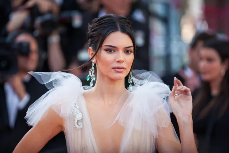 Kendall Jenner y sus 7 diseños de manicura para cualquier situación
