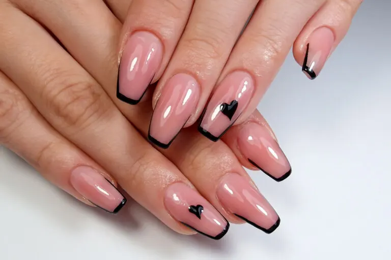 Estilo nude y negro.