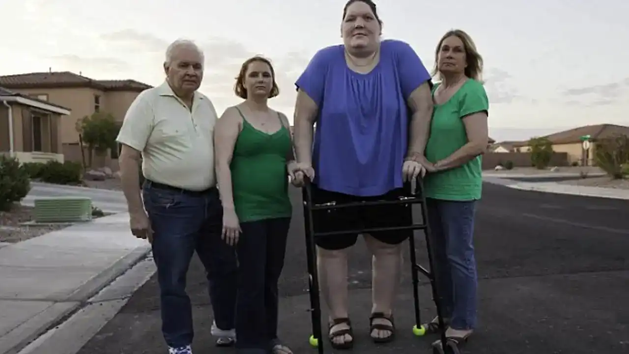 Tanya Angus se convirtió en celebridad por su gigantismo
